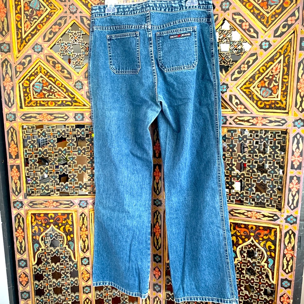NEW boyfriend DKNY jeans - in style now - Picture 2 of 2